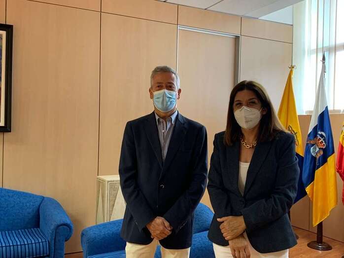 Agustín Manrique de Lara y Carmen Hernández / TA